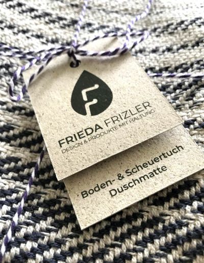Frieda Frizler - Etiketten